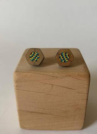 Серьги-гвоздики деревянные карандаши2 фото