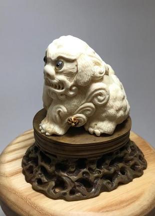 Скульптура з бивня мамонта "карасиси" ("китайський лев")6 фото