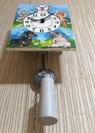 Часы с авторской росписью, ходики настенные механические ′собака′3 фото