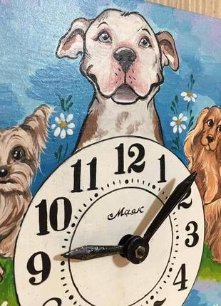 Часы с авторской росписью, ходики настенные механические ′собака′5 фото