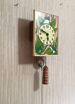 Часы с росписью ′лягушки′, ходики, настенные, механические2 фото