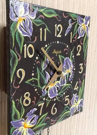 Расписные часы. часы с росписью ′цветы ирисы′ ходики настенные механические4 фото