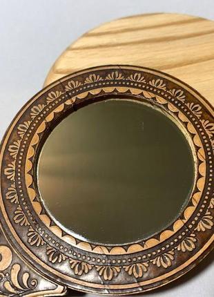 Зеркало круглое из бересты с ручкой3 фото