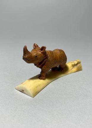 Фигурка статуэтка ′носорог′ из дерева груша2 фото