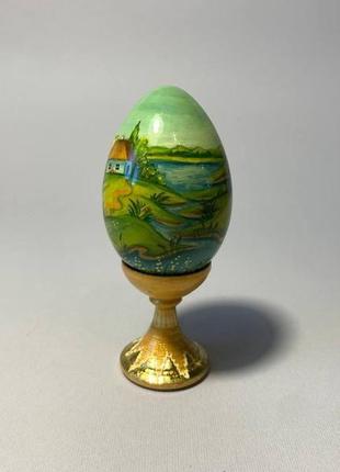 Дерев'яне яйце на підставці "пейзаж"2 фото