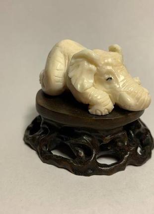 Авторська фігурка статуетка "слон" з бивня моржа2 фото