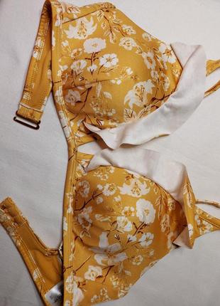 Золотистый купальный лиф с цветочным принтом h&m7 фото