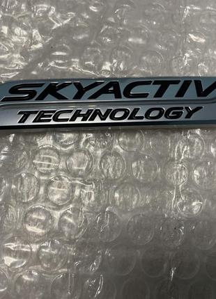 Эмблема "skyactiv technology" крышки багажника mazda 3 bm 2013- original б/у bhn151771