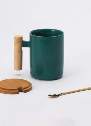 Кружка керамическая с деревянной ручкой, крышкой и ложкой 380 мл (зеленый)