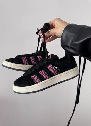 Жіночі кросівки чорні з рожевим зебра adidas campus
« black / pink zebra » premium7 фото