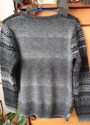 Класний светр, підійде на зріст до 160 см2 фото