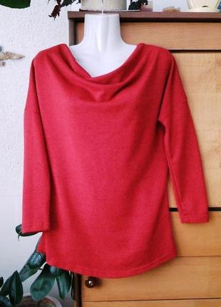 Красивий светр-туніка з горловиною "водоспад", колір червоний мо.