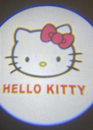 Лого двери на батарейках hello kitty. безпроводное лого дверей—хэлоу китти. lazer door logo.