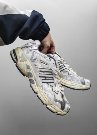 Мужские кроссовки бежевые с серебряным adidas x bad bunny response beige silver4 фото