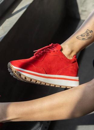 Кросівки червоного кольору на ева підошві3 фото