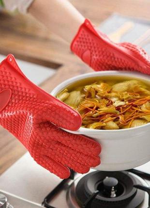 Термостійкі силіконові рукавички для кухні нot hands, червоні ...4 фото