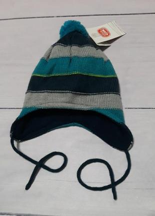 Шапка на флісовій підкладці на зав'язках