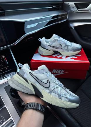 Чоловічі кросівки найк nike runtekk white silver5 фото