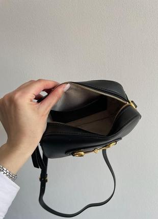 Шикарная молодежная сумка кросс боди черная  gucci брендована, фирменная в комплектации из кожи4 фото