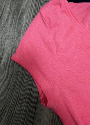 Яскрава неоново рожева базова футболка 👕5 фото