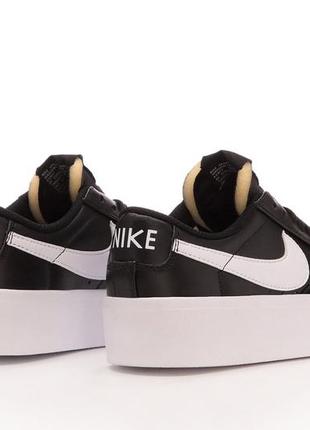 Женские кроссовки черные с белым кроссовки nike blazer low platform2 фото