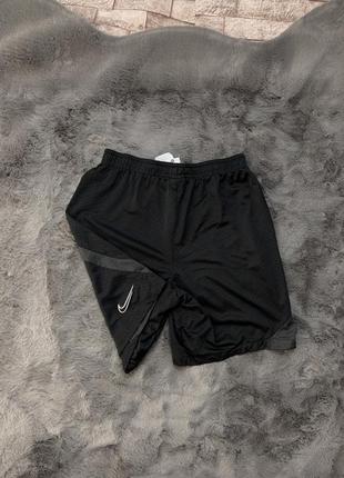 Шорти nike dri fit m7 фото