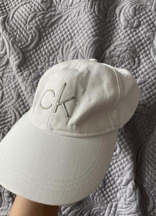 Calvin klein кепка