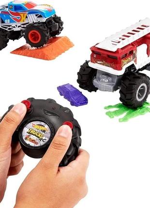 Машинки hot wheels rc monster trucks 2-pack на радіокеруванні ...