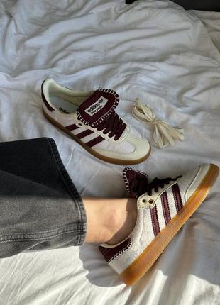 Жіночі кросівки бежеві з бордовим adidas samba wales bonner cream bordo7 фото