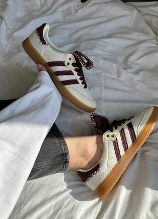 Жіночі кросівки бежеві з бордовим adidas samba wales bonner cream bordo4 фото