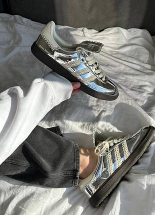 Женские кроссовки серебряные adidas samba wales bonner silver