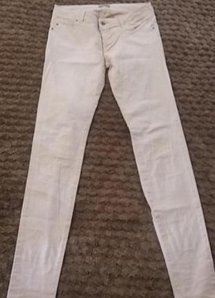 Світлі джинси скінні від pull&bear бежевого відтінку