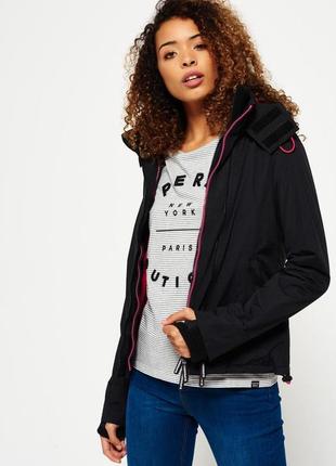 Стильна куртка чорного кольору superdry original windcheater upgrade2 фото