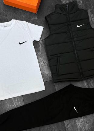 Жилетка + футболка + штани

nike