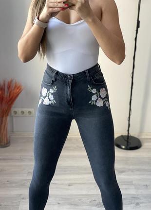 Круті джинси з вишивкою new look4 фото