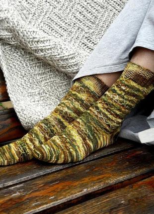 Вовняні трикотажні шкарпетки з оригінальною п'ятою.1 фото