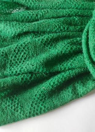 В'язаний мохеровий шарф яскраво-зеленого кольору