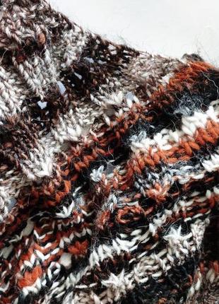 В'язаний смугастий коричнево-білий шарф з альпаки9 фото