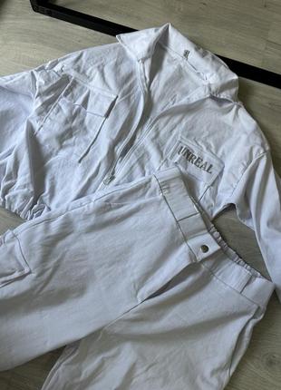Джинсовый костюм стрейч карго джоггеры джинсовка миродображающая9 фото