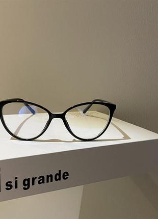Круглі іміджеві окуляри котяче око жіночі honey fashion accessories чорні (7066)2 фото