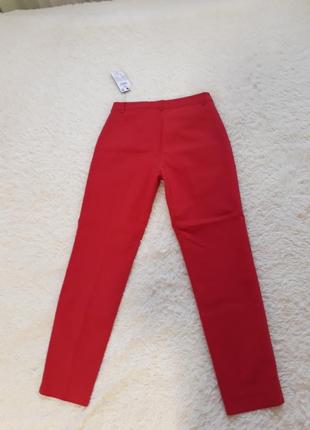 Красные брюки/штаны
