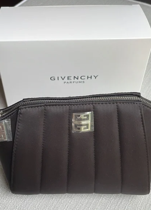 Черная косметичка givenchy iconic black pouch оригинал1 фото