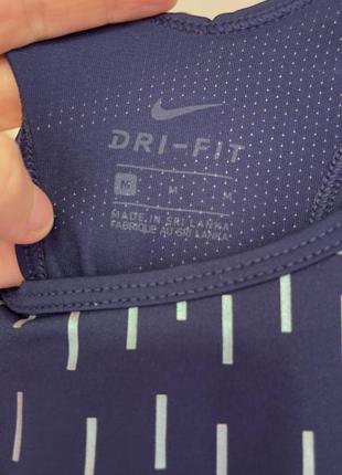 Стильна синя жіноча тонка еластична спортивна майка nike dri fit m оригінал2 фото