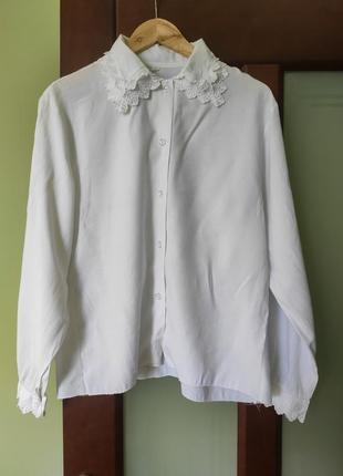 Красива вінтажна блуза з мереживним комірцем5 фото