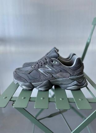 Топовые женские кроссовки new balance 9060 dark grey