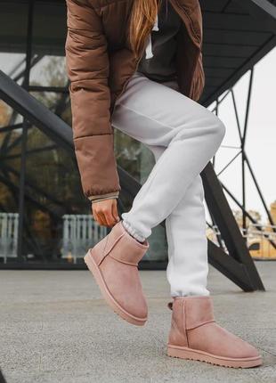 Ugg mini женские в розовом цвете с мехом2 фото