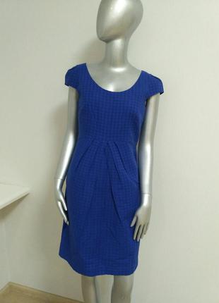 Платье синего цвета с завышенной талией