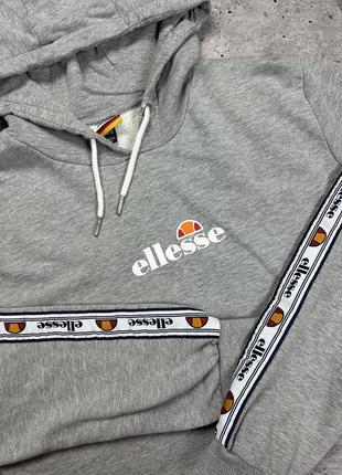 Укороченное худи ellesse кроп топ2 фото