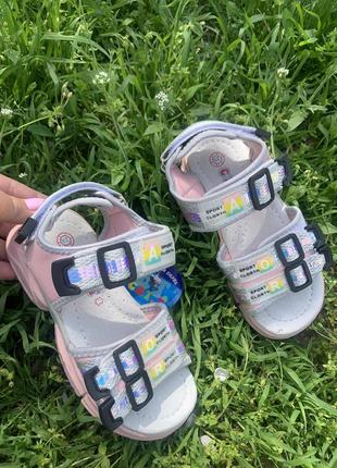 Сандалі для дівчаток