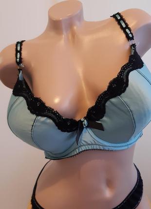 Сатиновый  бюстгальтер батал с поролоновыми чашками,  размер 85f, secret possessions